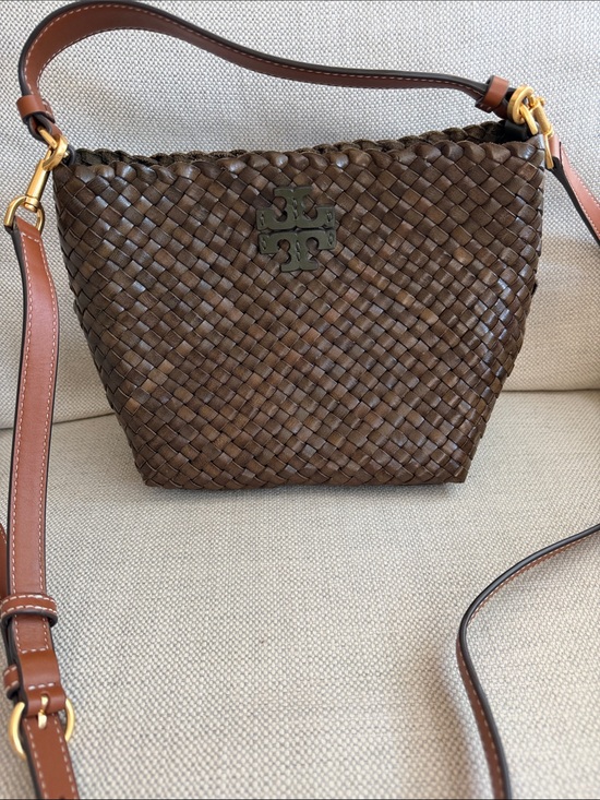 Tory Burch Handbags - Tory Burch McGraw Woven Leather Crossbody Bucket Bag olive color